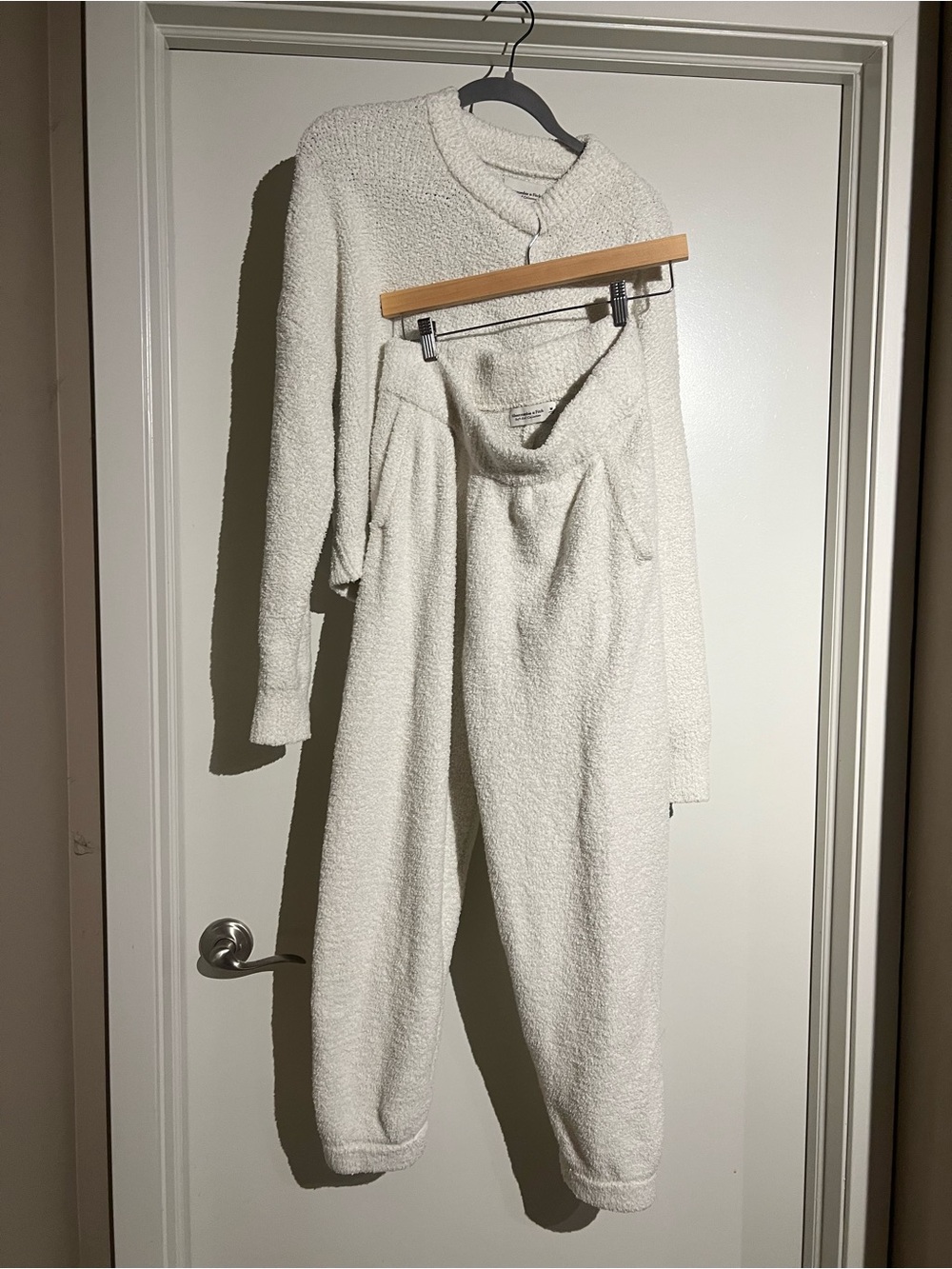 Abercrombie & Fitch Cream Bouclé Jogger Pants